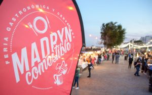 LLEGA EL MADRYN COMESTIBLE A LA PLAZOLETA DE LAS GAVIOTAS ACOMPAÑANDO LOS JUEGOS LGBT