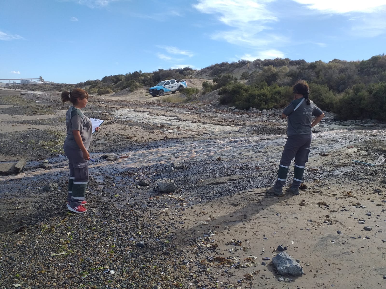 EN EL MARCO DE LOS CONTROLES PERIÓDICOS QUE REALIZA, EL MUNICIPIO HA MULTADO Y SEGUIRÁ MULTANDO A LAS EMPRESAS QUE INCUMPLEN CON LAS NORMAS AMBIENTALES