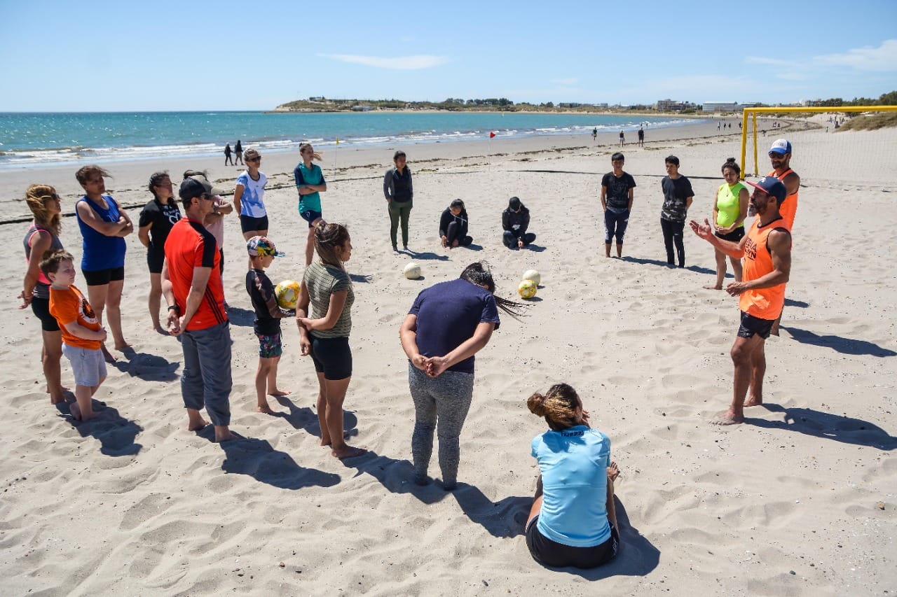 LAS CAPACITACIONES DE DEPORTES DE ARENA SERÁN EN LA COSTA