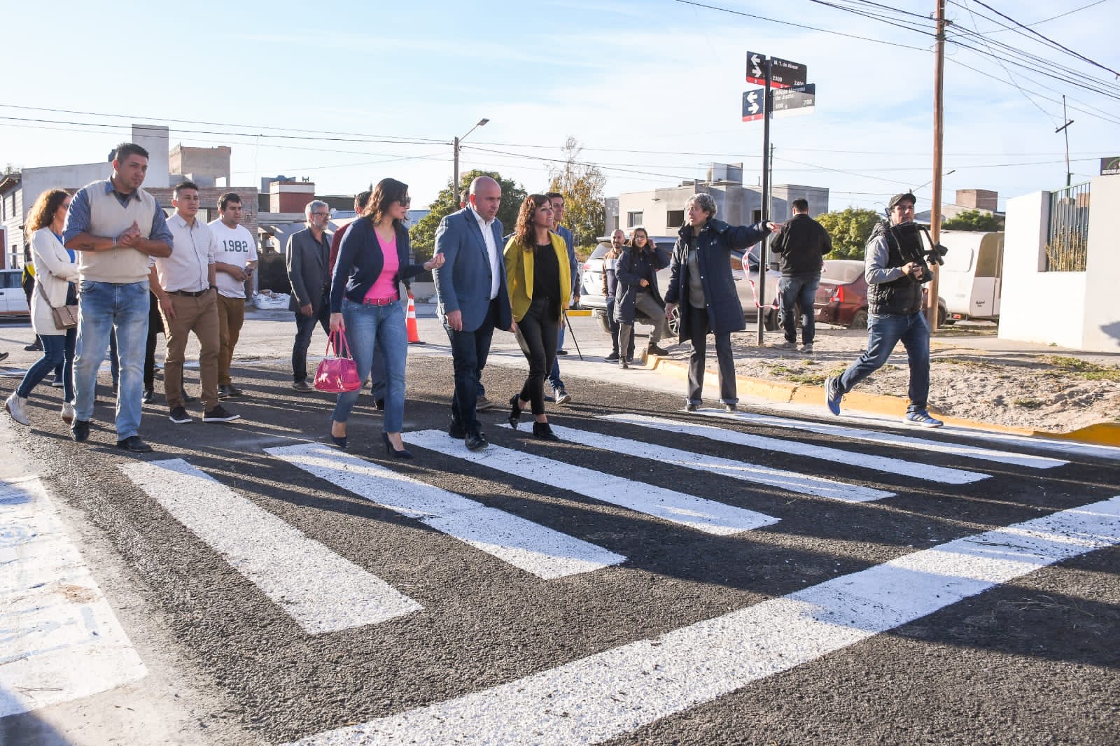 EL INTENDENTE INAUGURÓ LA PAVIMENTACIÓN EN LA CALLE ALICIA MOREAU DE JUSTO