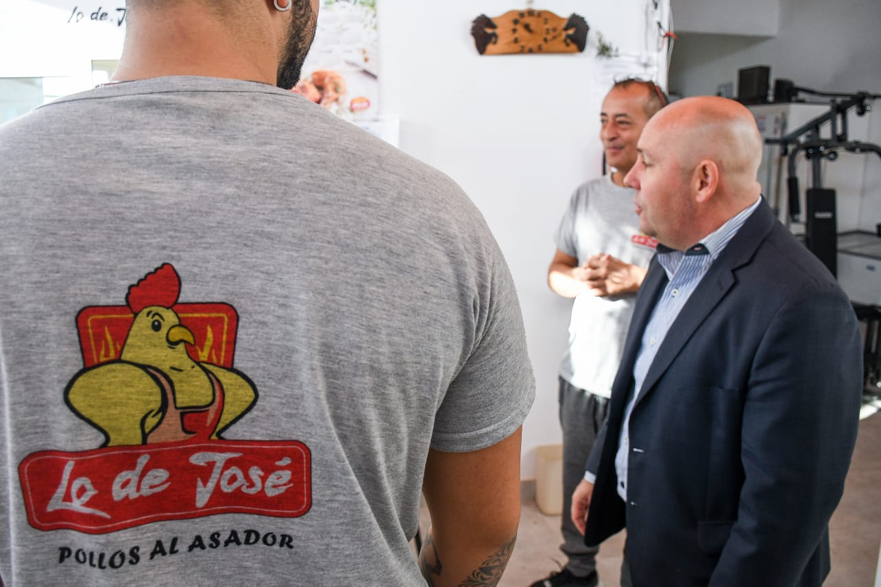 SASTRE: “DESDE EL ESTADO SIEMPRE VAMOS A ACOMPAÑAR Y RESPALDAR A LOS COMERCIANTES Y EMPRENDEDORES DE PUERTO MADRYN”