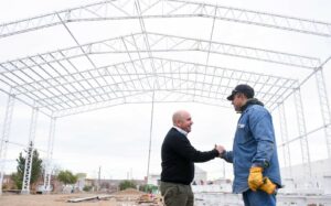 SASTRE RECORRIÓ LOS TRABAJOS QUE SE ESTÁN REALIZANDO EN EL CENTRO DE DESARROLLO EN DEPORTES DE ARENA