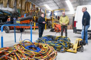 EL INTENDENTE RECORRIÓ LAS INSTALACIONES DE “MAR LIMPIO”, EMPRESA DEDICADA A PRESTAR SERVICIOS DE SALVAMENTO Y BUCEO PROFESIONAL