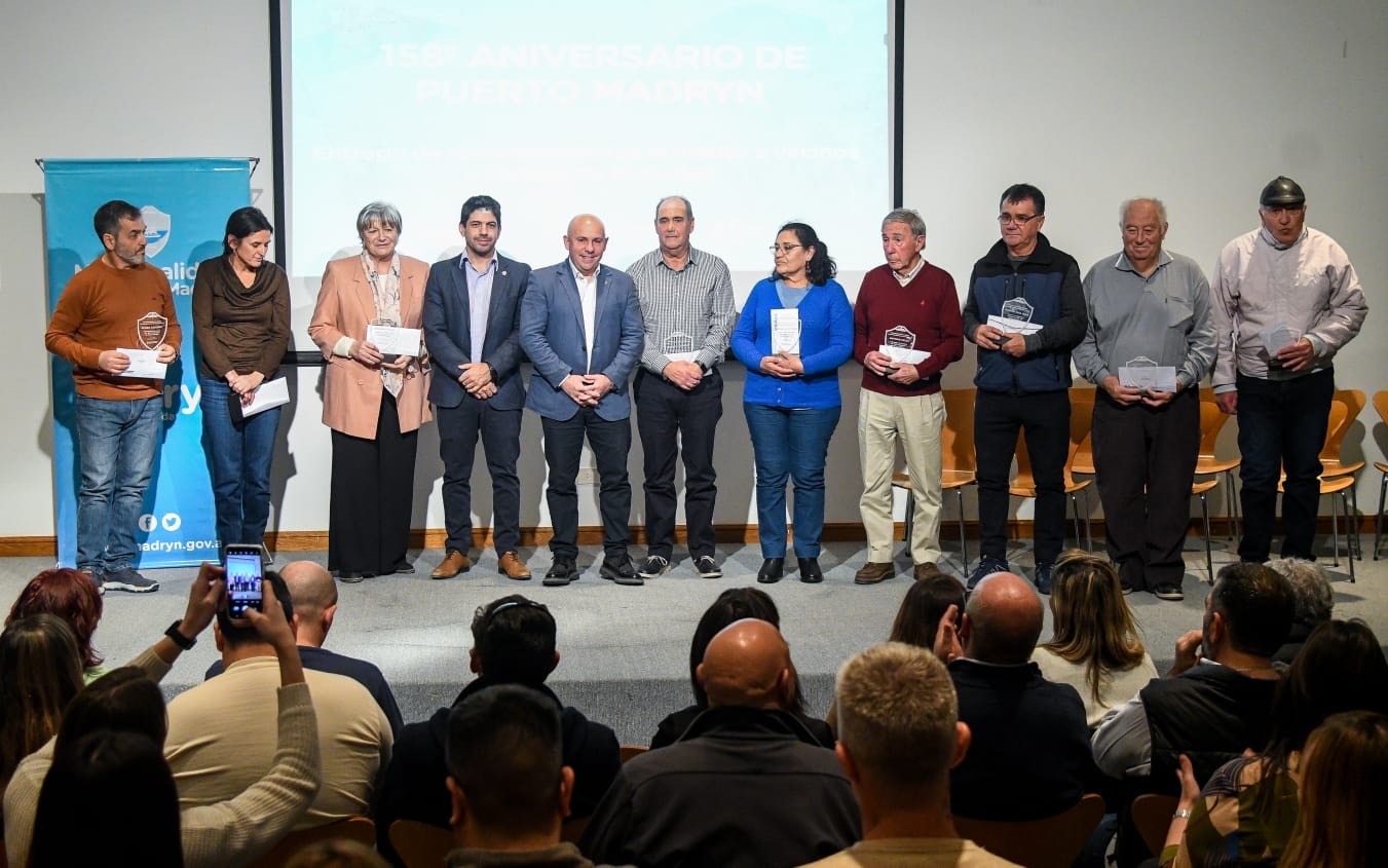 EL INTENDENTE ENCABEZÓ LA ENTREGA DE RECONOCIMIENTOS AL MÉRITO PARA VECINOS DESTACADOS DE PUERTO MADRYN