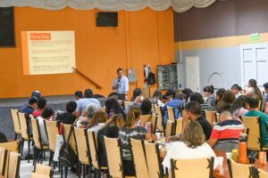 SE VIENE UN NUEVO CURSO DE MANIPULACIÓN DE ALIMENTOS