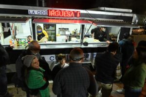 REUNIÓN INFORMATIVA PARA INTERESADOS EN PRESTAR EL SERVICIO DE FOOD TRUCKS EN ZONAS AUTORIZADAS