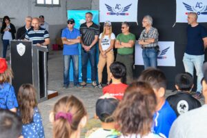 SASTRE PARTICIPÓ DEL ACTO DE APERTURA DEL FESTIVAL AEROMADRYN