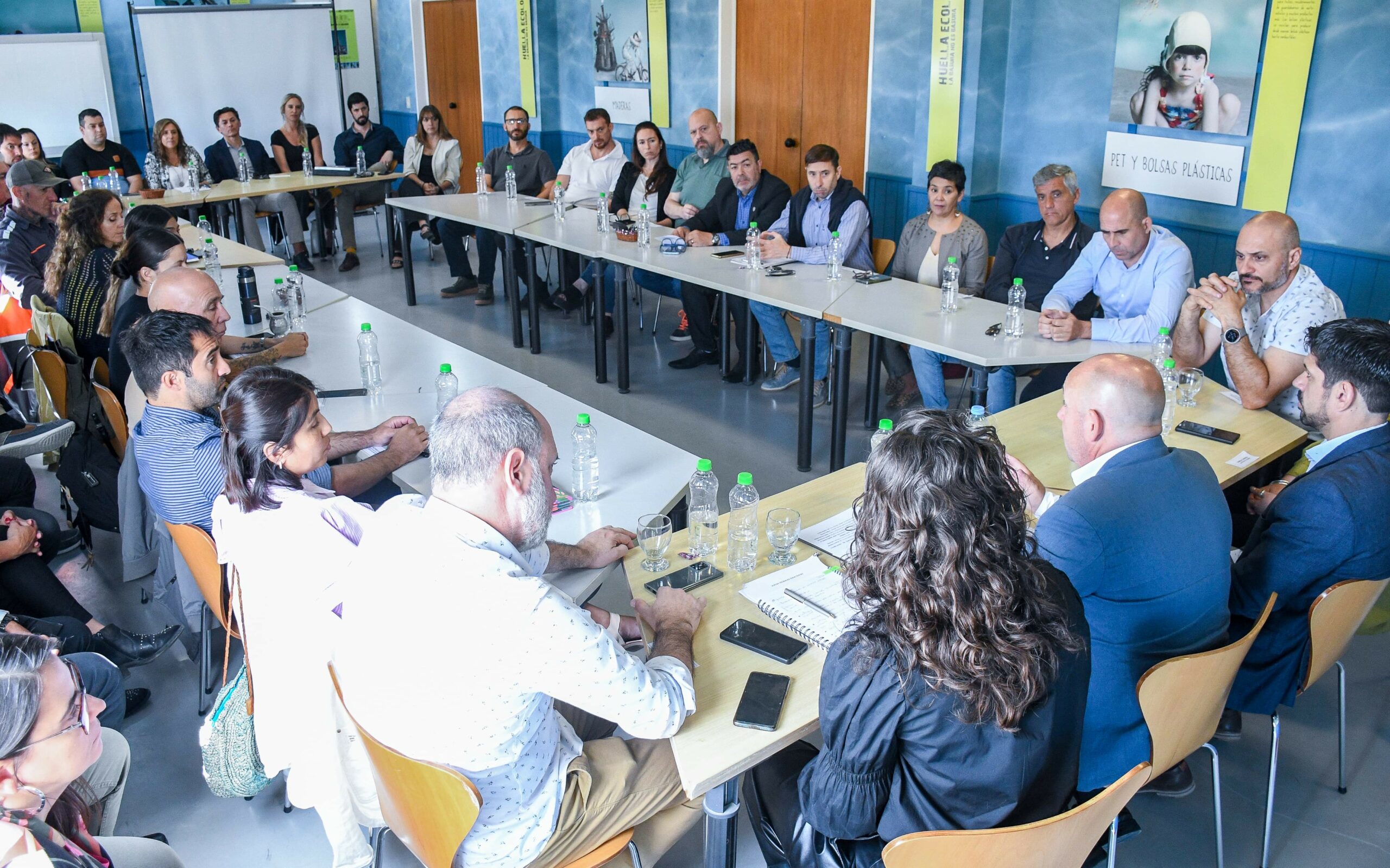 EL INTENDENTE SE REUNIÓ CON TODO SU EQUIPO DE TRABAJO PARA SEGUIR PLANIFICANDO LA CIUDAD A FUTURO