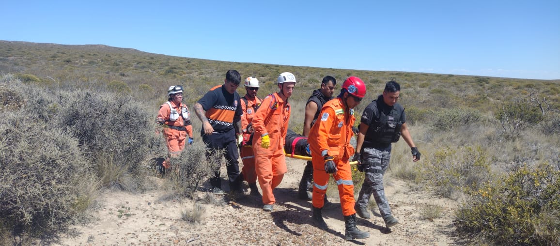 SE REALIZÓ UN SIMULACRO DE EMERGENCIA DE VÍCTIMA LESIONADA EN ZONAS AGRESTES