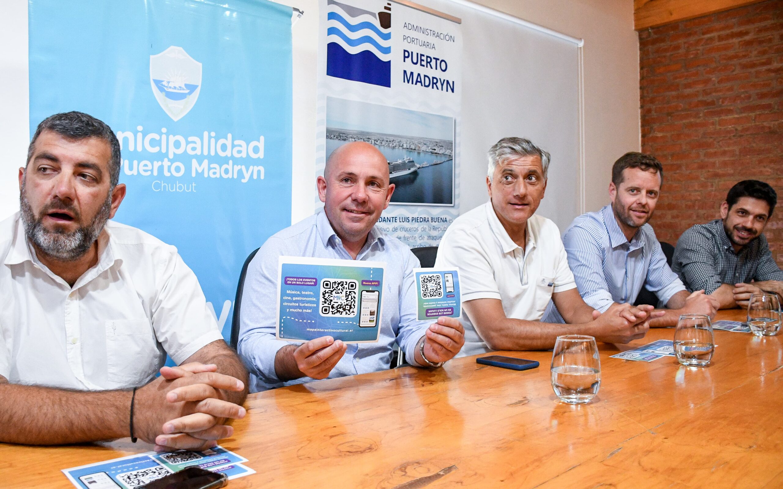 SASTRE PARTICIPÓ DE LA PRESENTACIÓN DE LA APLICACIÓN EN LA QUE ESTARÁ TODA LA OFERTA CULTURAL, RECREATIVA Y GASTRONÓMICA DE PUERTO MADRYN