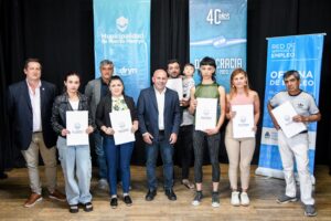 EL INTENDENTE ENCABEZÓ LA ENTREGA DE LÍNEAS DE PROMOCIÓN DE EMPLEO INDEPENDIENTE A EMPRENDEDORES LOCALES