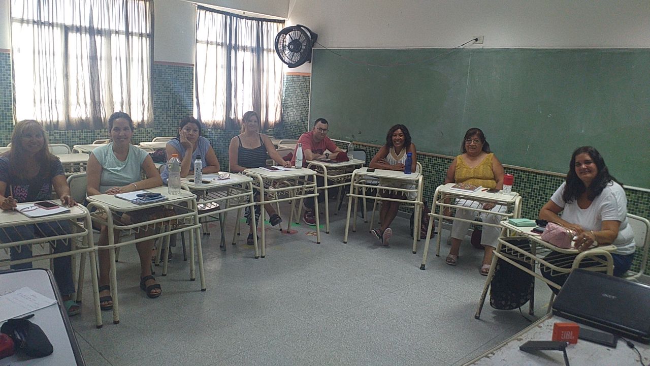 SE CAPACITÓ A DOCENTES DEL INSTITUTO MUNICIPAL DE INGLÉS