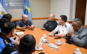 SASTRE RECIBIÓ AL MINISTRO DE SEGURIDAD Y A LA CÚPULA POLICIAL DE CHUBUT