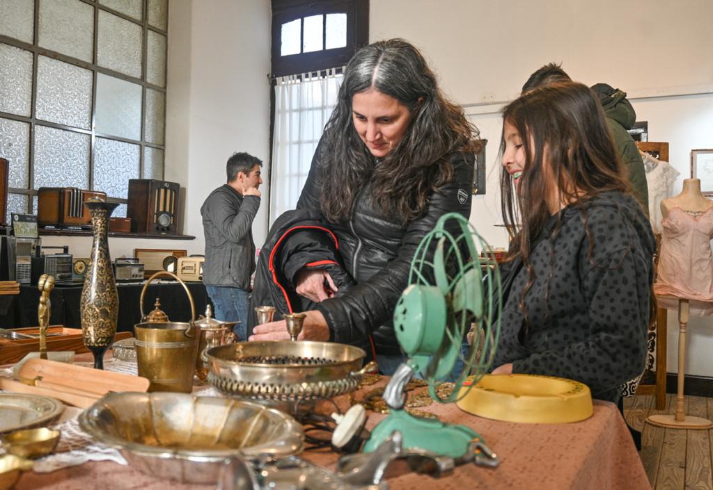 El PASEO DE ANTIGÜEDADES SE SUMA A LAS ACTIVIDADES DE VERANO