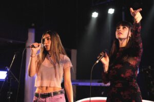 MUJERES CELEBRANDO MUJERES EN EL TEATRO DEL MUELLE