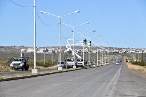 SASTRE CONFIRMÓ QUE SE RESTABLECIÓ EL SISTEMA DE ILUMINACIÓN DE LA RUTA HACIA SOLANA DE LA PATAGONIA