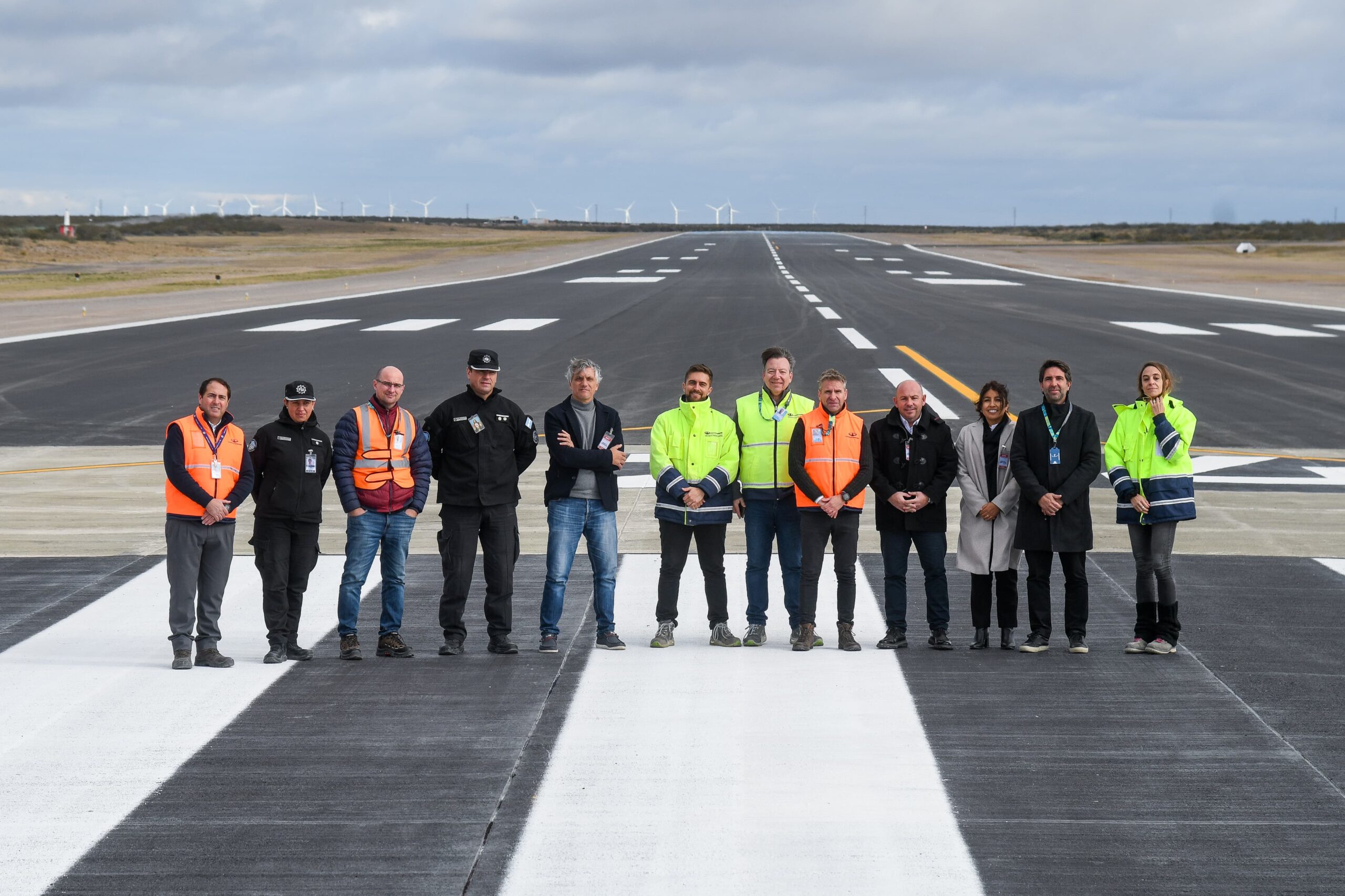 SASTRE RECORRIÓ LA NUEVA PISTA DEL AEROPUERTO “EL TEHUELCHE”: UNA DE LAS OBRAS MÁS IMPORTANTES DE LOS ÚLTIMOS AÑOS EN PUERTO MADRYN