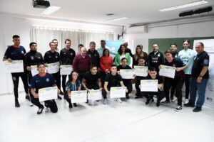 SASTRE ENTREGÓ LOS CERTIFICADOS DE LA ESCUELA MUNICIPAL DE ÁRBITROS
