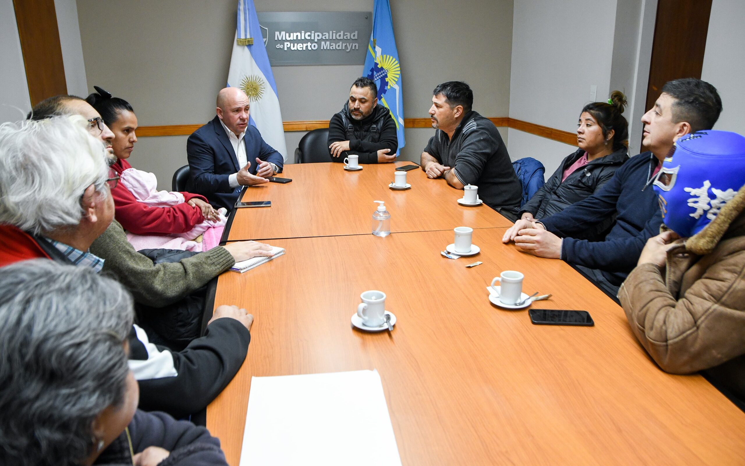 EL INTENDENTE LE RATIFICÓ SU ACOMPAÑAMIENTO A DISTINTOS CLUBES DEL BARRIO PRESIDENTE PERÓN