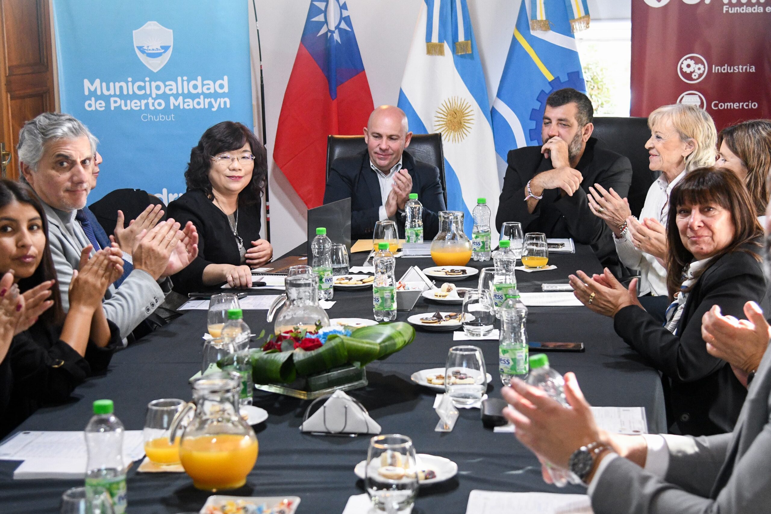 EL INTENDENTE SE REUNIÓ EN PUERTO MADRYN CON LA EMBAJADORA DE TAIWÁN
