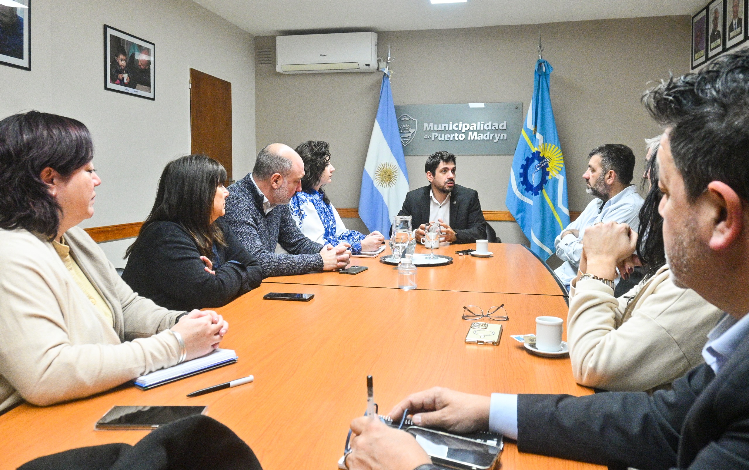 EBENE CON LAS CÁMARAS INMOBILIARIA, DE COMERCIO Y EL COLEGIO DE CORREDORES