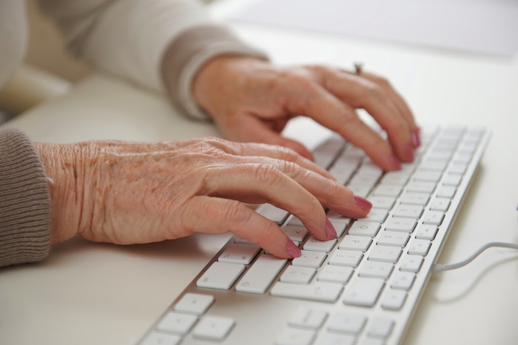 ALFABETIZACIÓN DIGITAL PARA ADULTOS