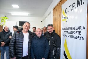 SASTRE INAUGURÓ EL ESPACIO EN EL QUE LA CÁMARA EMPRESARIA DE TRANSPORTE DICTARÁ CURSOS PARA QUE CHOFERES OBTENGAN LICENCIAS PROFESIONALES