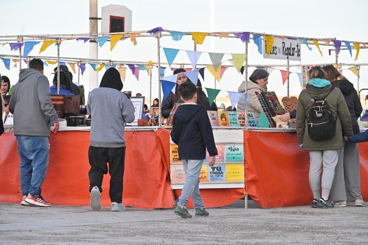 CELEBRAMOS EL DÍA DE LAS INFANCIAS CON EL MERCADO CULTURAL