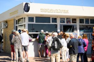 DESDE EL MUNICIPIO SE INSTRUMENTAN DISTINTAS ACCIONES PARA OPTIMIZAR LA LOGÍSTICA ANTE EL INICIO DE LA TEMPORADA DE CRUCEROS