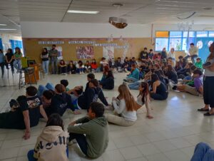 EXITOSA MUESTRA AUDIOVISUAL DE ESTUDIANTES EN LA ESCUELA Nº 710