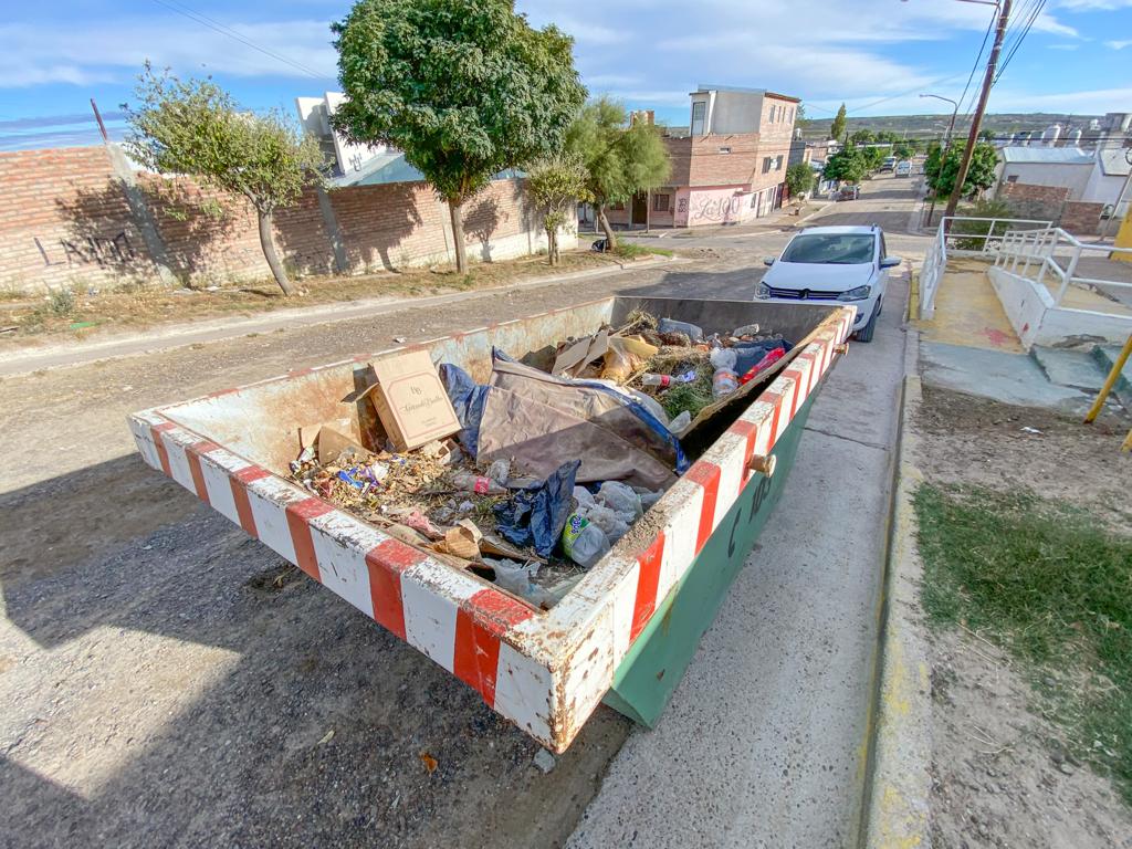 LA CAMPAÑA DE LIMPIEZA LLEGA A LOS BARRIOS PARRY MADRYN, DISTRITO AGROFORESTAL, LOS ROBLES Y MIRADORES DE LA COSTA