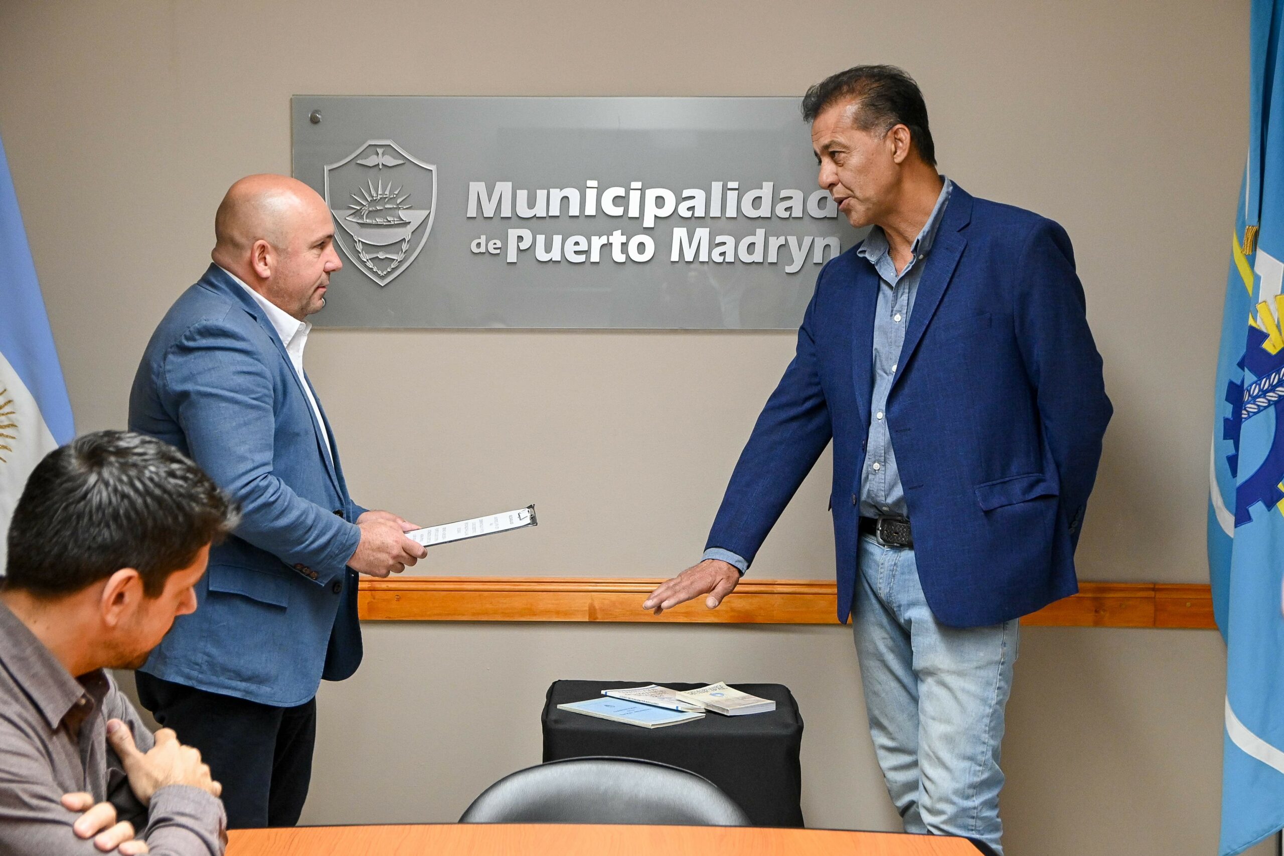 ARIEL SALVADOR ASUMIÓ COMO SUBSECRETARIO DE SERVICIOS PÚBLICOS DEL MUNICIPIO