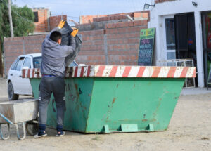 LA CAMPAÑA DE LIMPIEZA LLEGA A LOS BARRIOS JARDÍN GOBERNADOR FONTANA Y AGUSTÍN PUJOL