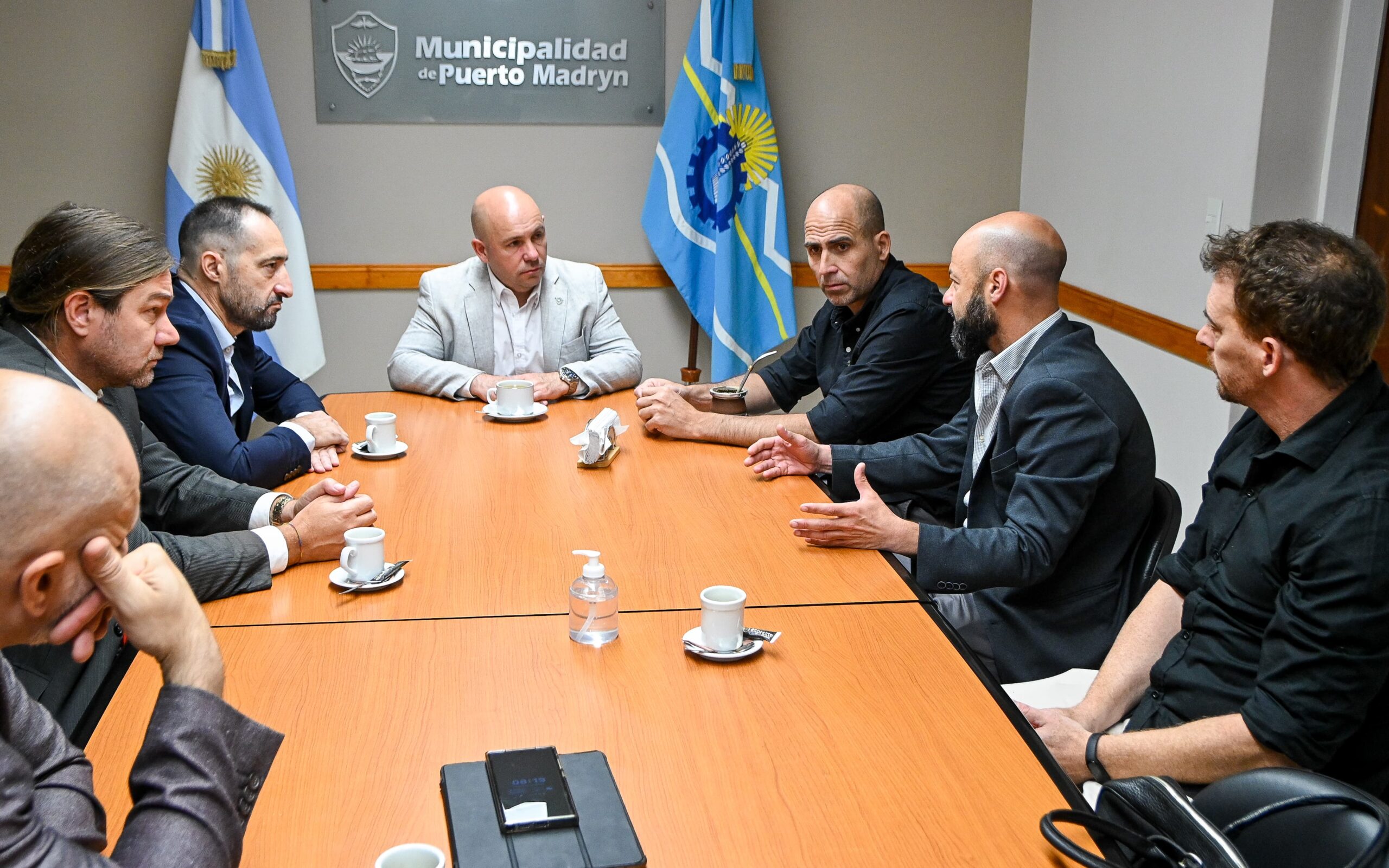 SASTRE AVANZÓ JUNTO A LA DEFENSA PÚBLICA EN UNA ESTRATEGIA PARA FORTALECER LA SEGURIDAD EN PUERTO MADRYN