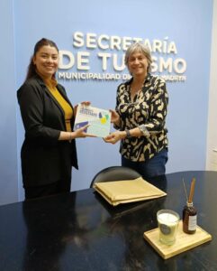 LA SECRETARÍA DE TURISMO ENTREGA 86 PLACAS A NUEVOS ALOJAMIENTOS INSCRIPTOS Y REINSCRIPTOS EN LA CIUDAD