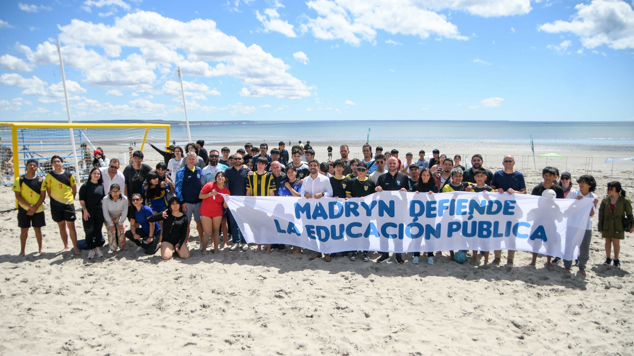 EL INTENDENTE ENCABEZÓ LA APERTURA DE LOS JUEGOS UNIVERSITARIOS DE PLAYA PATAGÓNICOS