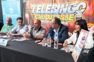 VERANO EN PUERTO MADRYN: EL INTENDENTE Y LAS AUTORIDADES DE LOTERÍA ANUNCIARON UN NUEVO SHOW MUSICAL EN EL ESCENARIO MAYOR