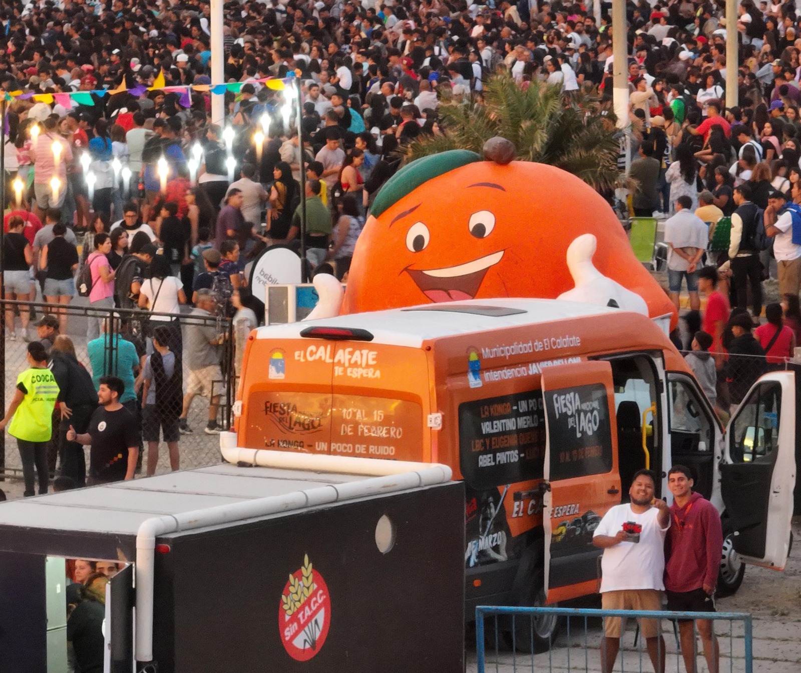 EL CALAFATE PROMOCIONÓ LA FIESTA NACIONAL DEL LAGO EN PUERTO MADRYN