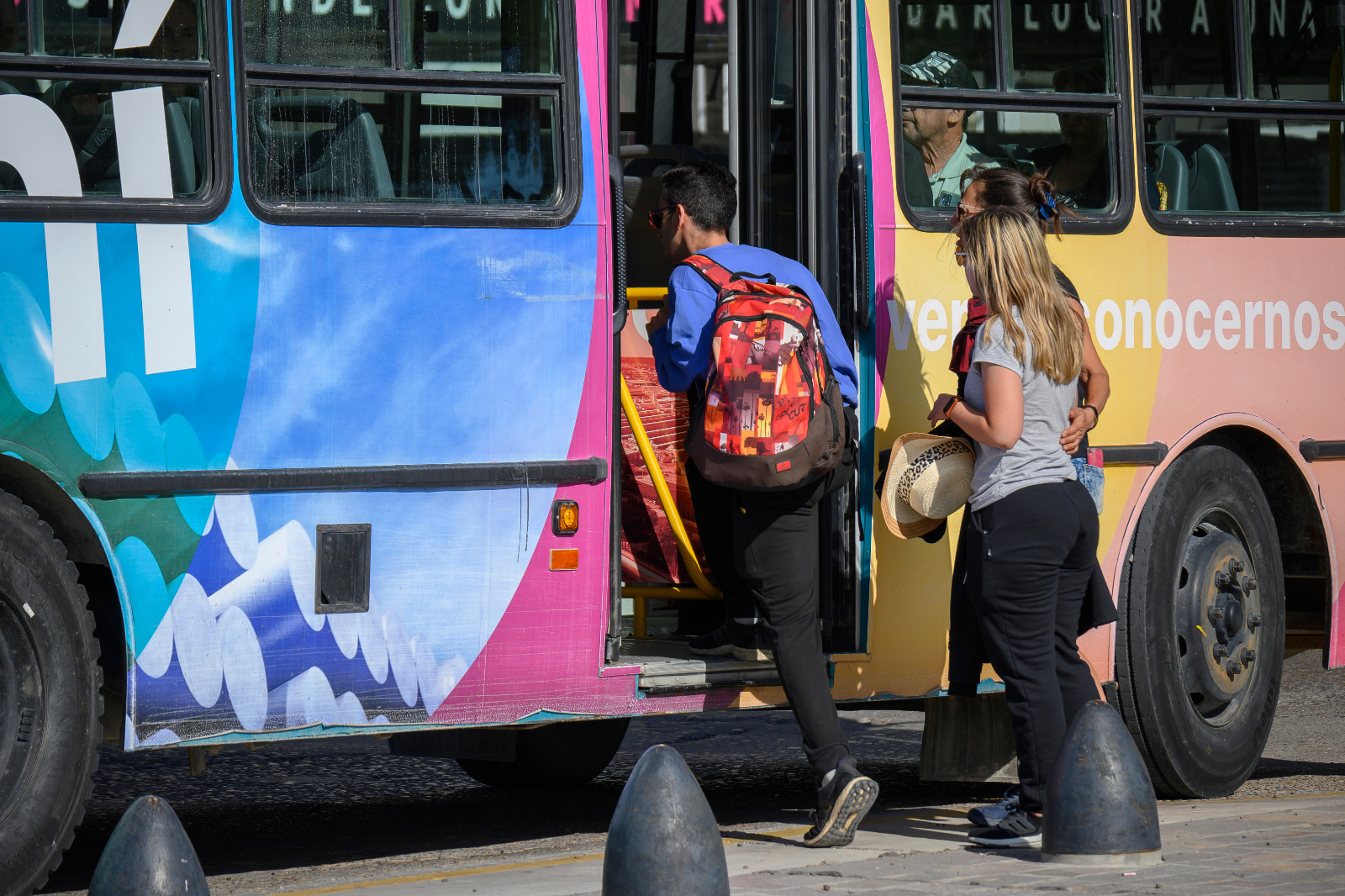 DURANTE FEBRERO CONTINÚAN LAS VISITAS GUIADAS A LA PLANTA DE ALUAR, AL PARQUE EÓLICO Y AL MUELLE ALMIRANTE STORNI