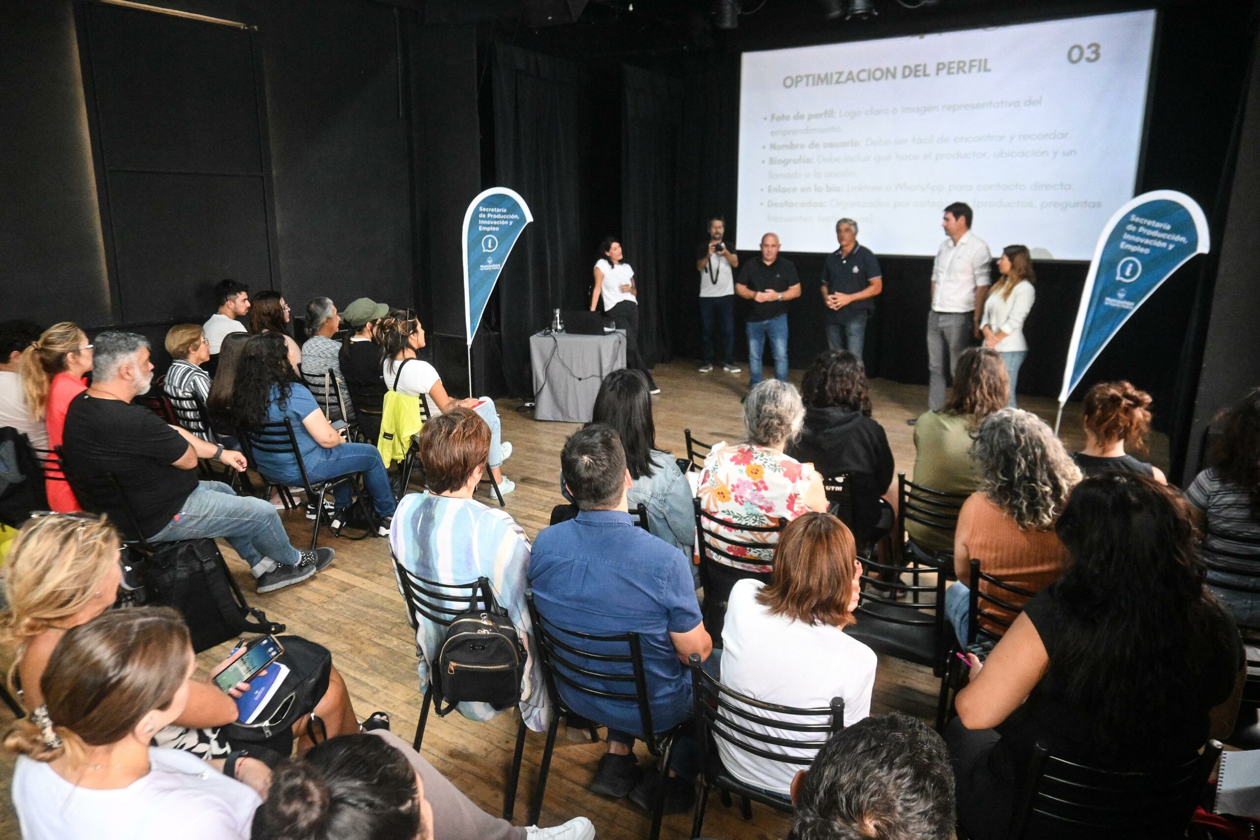 EL MUNICIPIO DICTÓ UNA CAPACITACIÓN GRATUITA PARA QUE EMPRENDEDORES LOCALES POTENCIEN SUS PROYECTOS