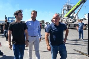 TORRES Y SASTRE RECORRIERON EL MUELLE “ALMIRANTE STORNI” Y DIALOGARON CON TRABAJADORES DEL SECTOR