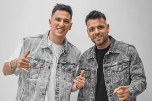 Q´ LOKURA LLEGA A LA COSTA PARA HACER BAILAR A TODO PUERTO MADRYN