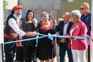 EL INTENDENTE PARTICIPÓ DE LA INAUGURACIÓN DE LA SEDE DE LA ASOCIACIÓN MADRYNENSE CASA DE GALICIA “VOCES DA NOSA TERRA”