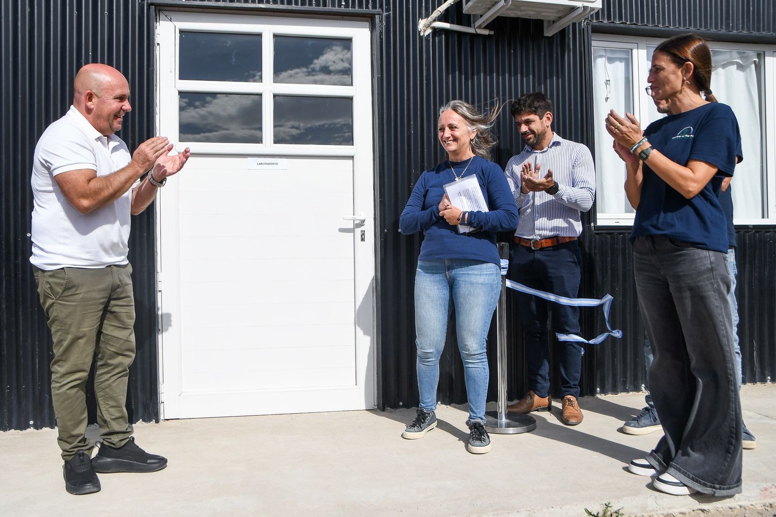 SASTRE PARTICIPÓ DE LA INAUGURACIÓN DEL NUEVO LABORATORIO DE CIPA
