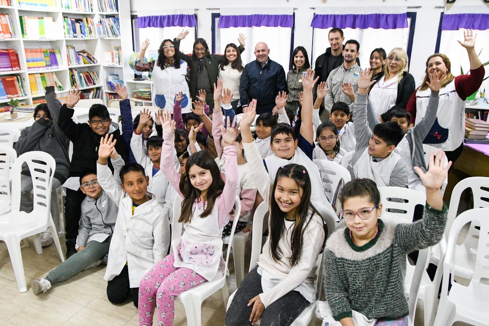 SASTRE PRESENTÓ LA 20ª EDICIÓN DEL PROGRAMA “LOS CHICOS DE MADRYN RECIBEN A LAS BALLENAS”