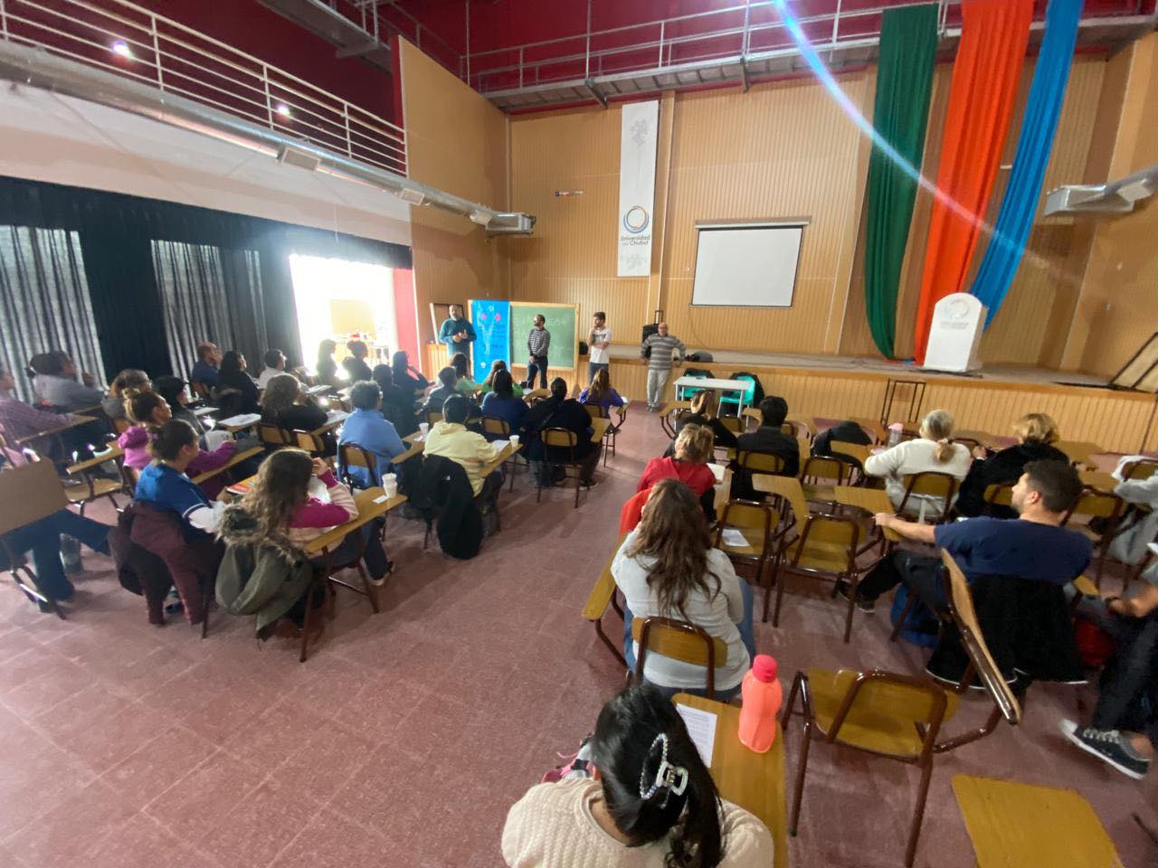 INVITAN A UNA JORNADA SOBRE CONSUMOS PROBLEMÁTICOS