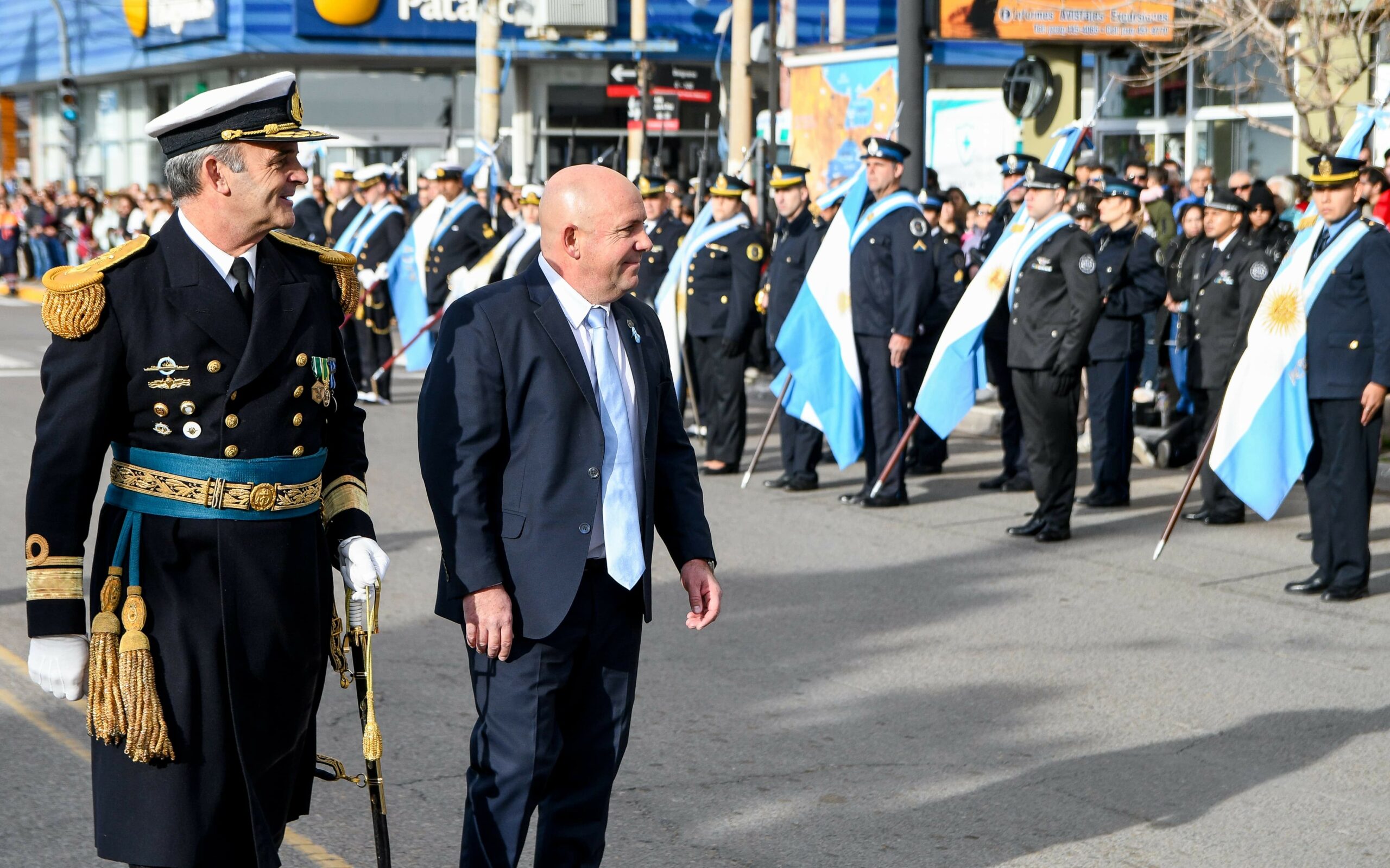 SASTRE ENCABEZÓ EL ACTO CONMEMORATIVO DEL 215º ANIVERSARIO DE LA REVOLUCIÓN DE MAYO