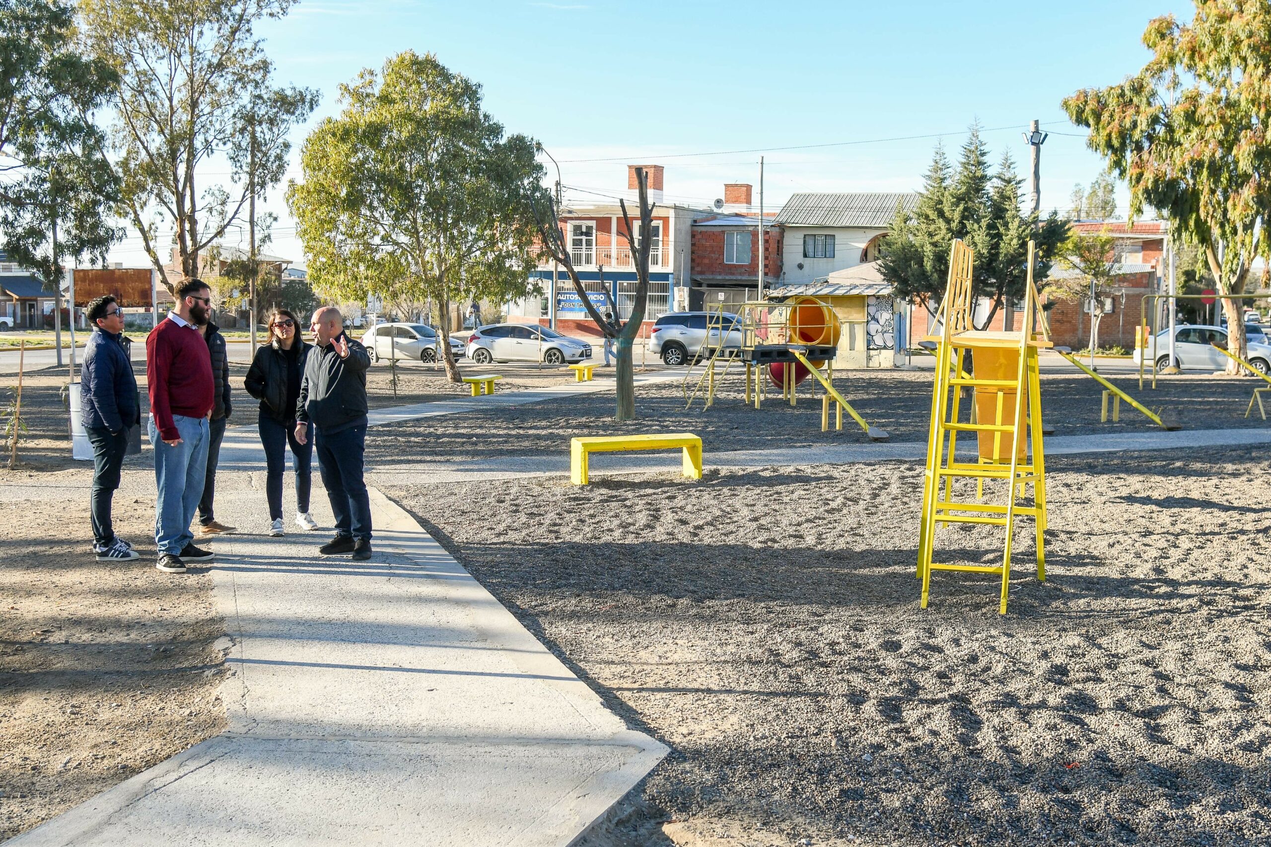 SASTRE RECORRIÓ LOS TRABAJOS DE READECUACIÓN DE LA PLAZA THOMPSON