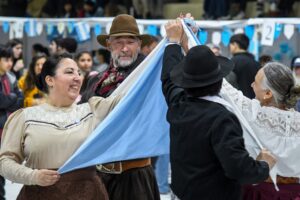 PEÑA PATRIÓTICA EN PUERTO MADRYN POR EL 9 DE JULIO