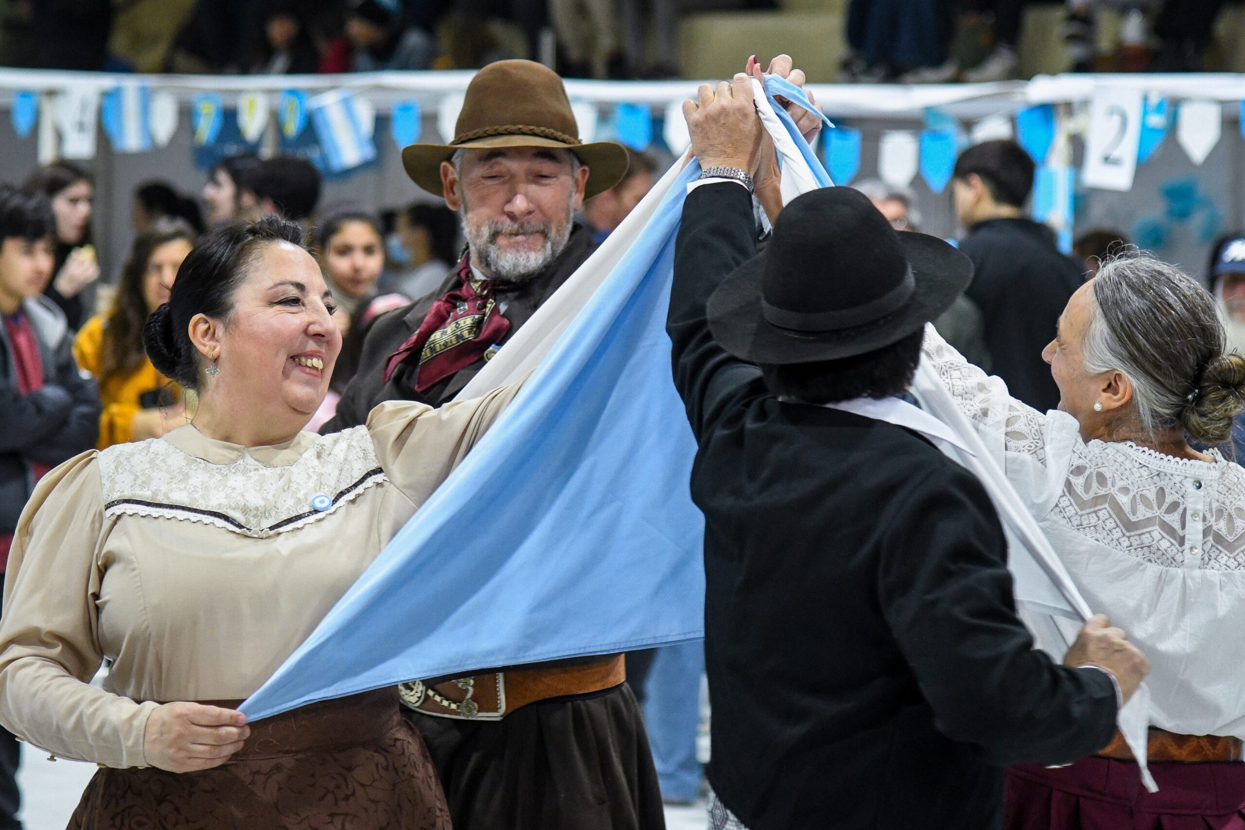 PEÑA PATRIÓTICA EN PUERTO MADRYN POR EL 9 DE JULIO